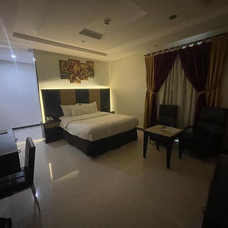 Aparthotel Tulip Al Rawdah Riadh Exterior foto